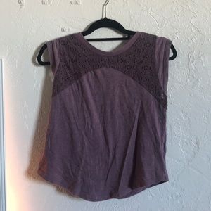 Cute purple top!